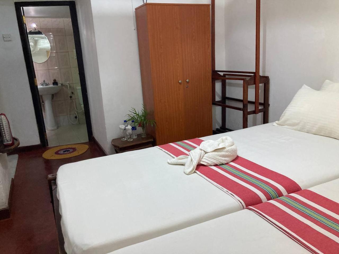 Grand Villa Hikkaduwa Extérieur photo