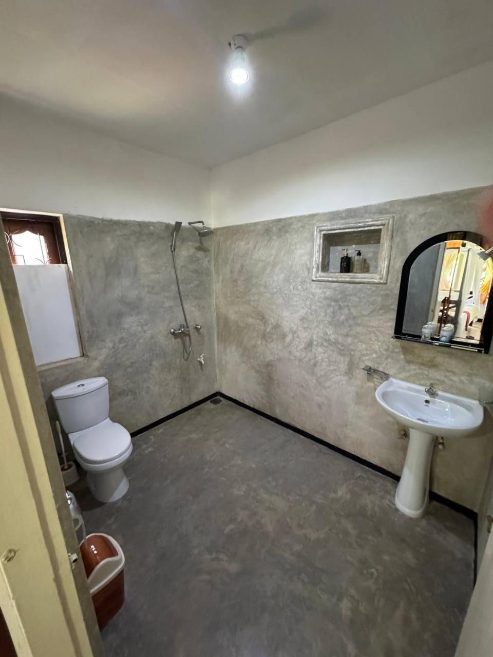 Grand Villa Hikkaduwa Extérieur photo