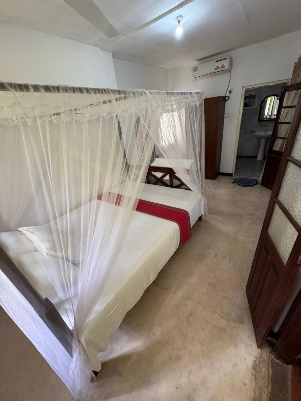 Grand Villa Hikkaduwa Extérieur photo